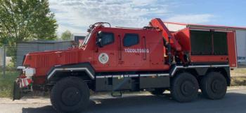 Rettungsfahrzeuge mit Kran für Feuerwehr Rettungsfahrzeuge mit Kran für Feuerwehr