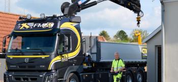 Carsten wurde gehört und bekam einen maßgeschneiderten Truck Carsten wurde gehört und bekam einen maßgeschneiderten Truck